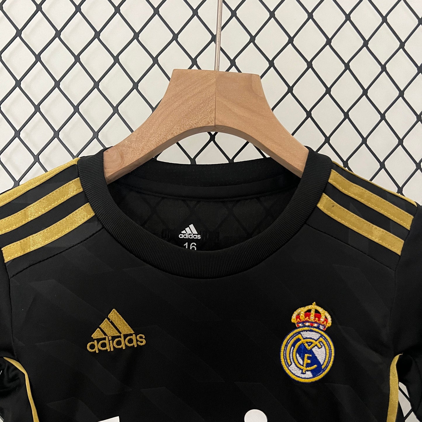 Conjunto niños Real Madrid 11/12 Visita | Retro