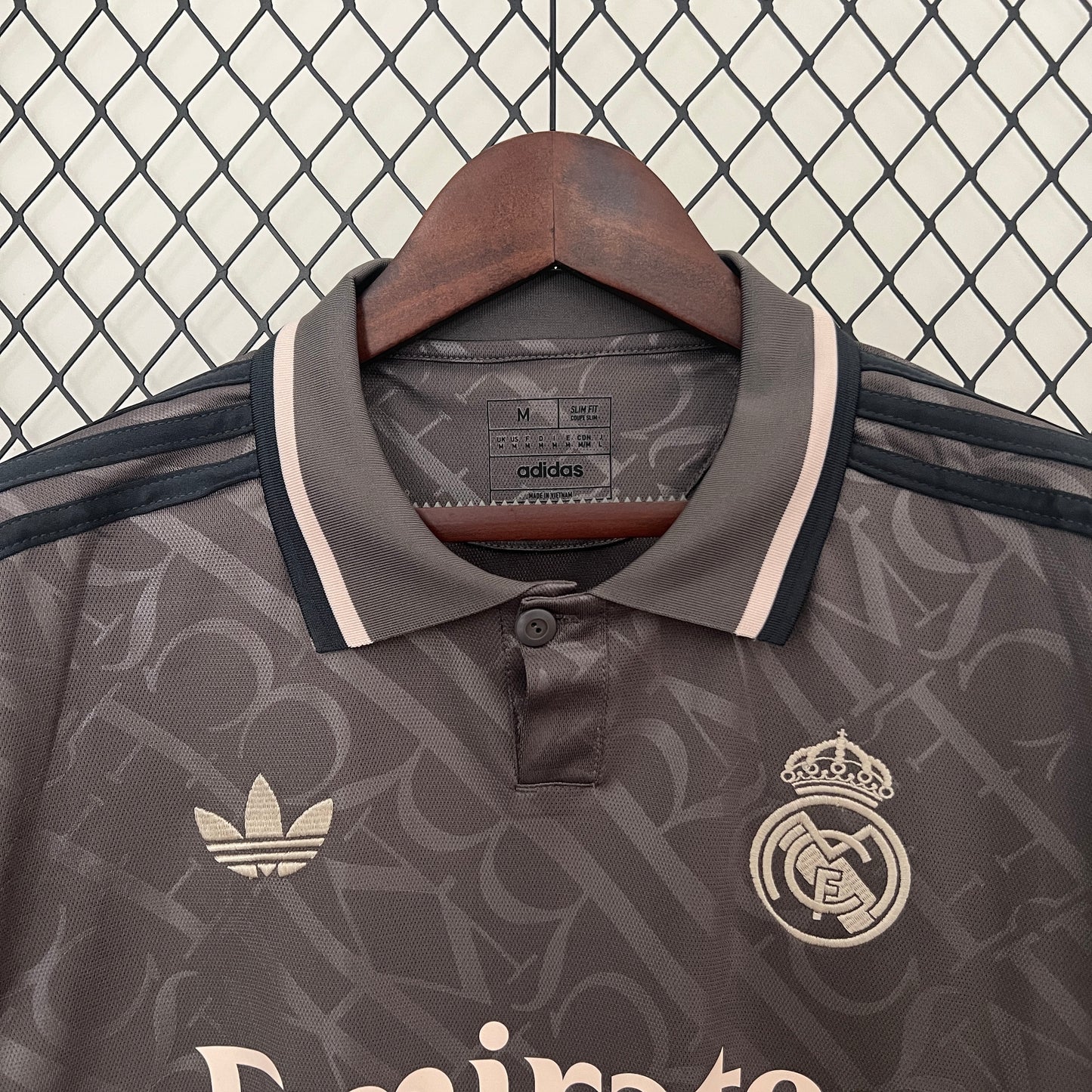 Camiseta Real Madrid Tercera 2024-25 | Versión fan