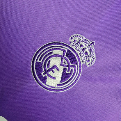 Conjunto niños Real Madrid 2017/18 Visita Retro