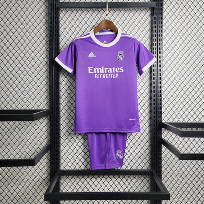 Conjunto niños Real Madrid 2017/18 Visita Retro