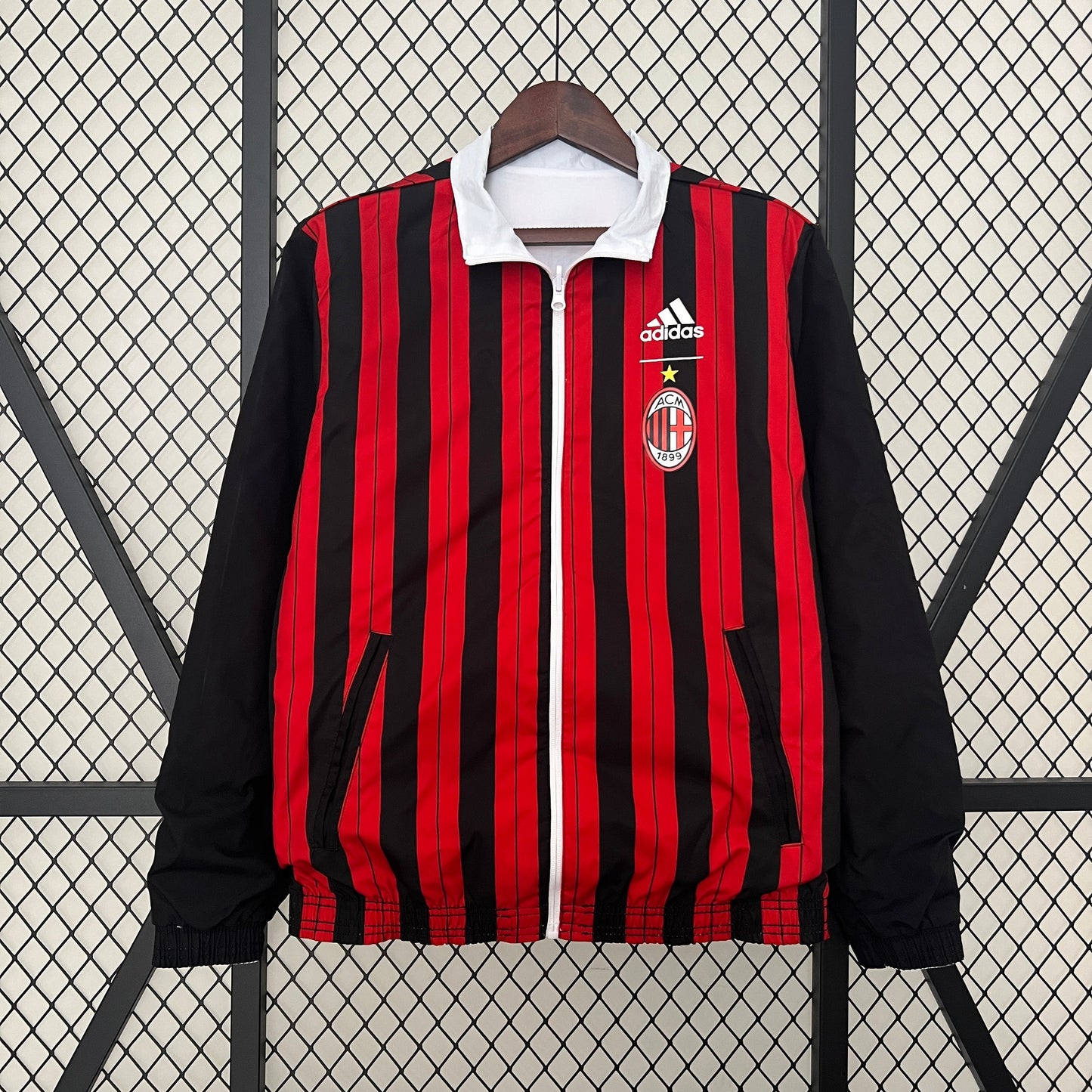 Cortavientos Reversible AC Milan 2024/25