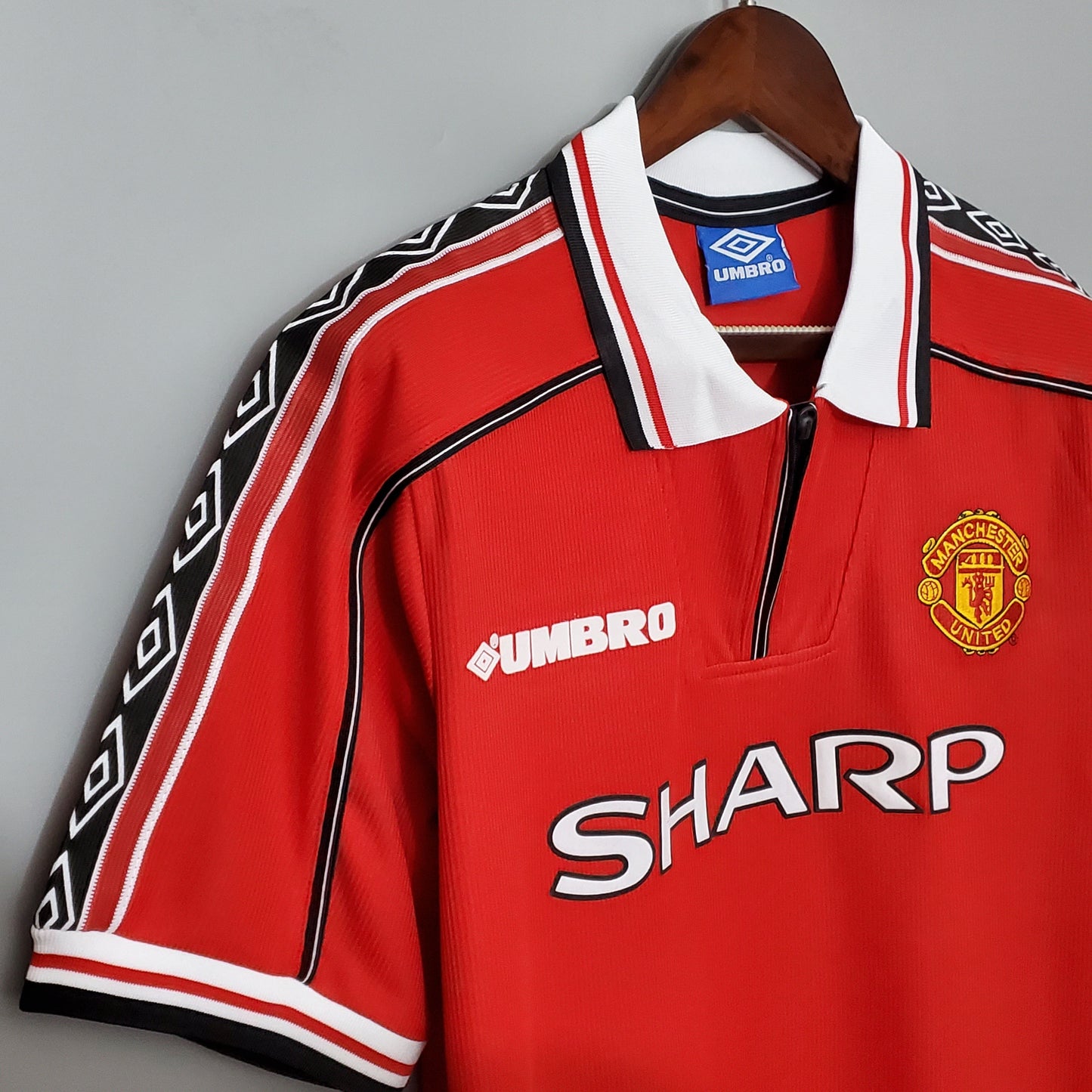 Manchester United 98/99 Local | Retro