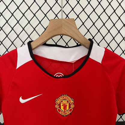 Conjunto niños Manchester United Local 2005/06 | Retro