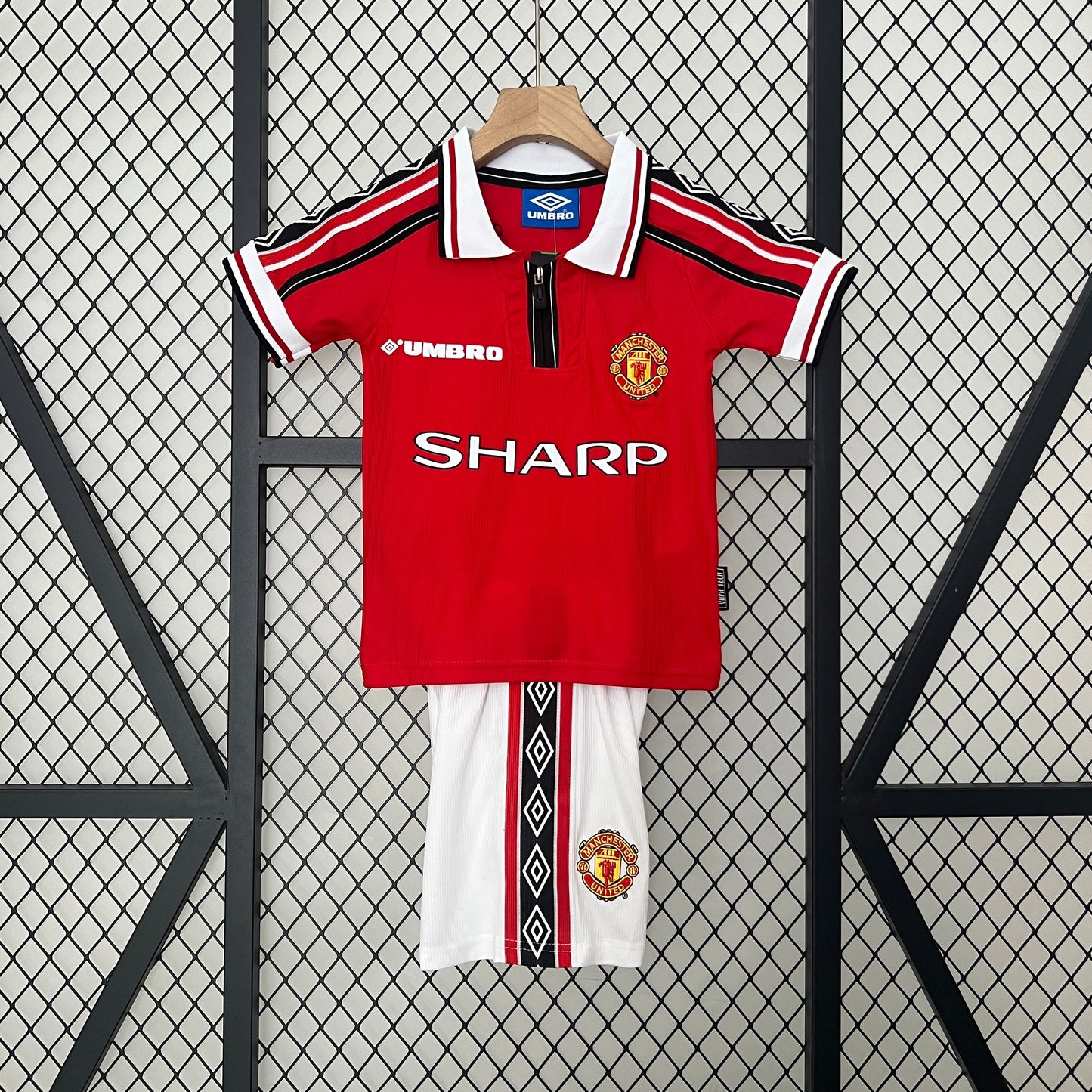 Conjunto niños Manchester United 98/99 Local | Retro