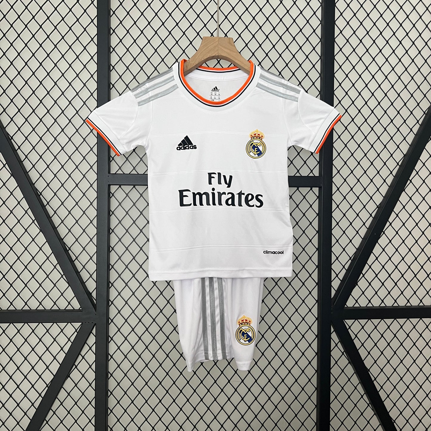 Conjunto niños Real Madrid 13/14 Local | Retro