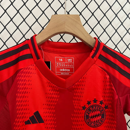 Conjunto niños Bayern Munich Local 2024/25